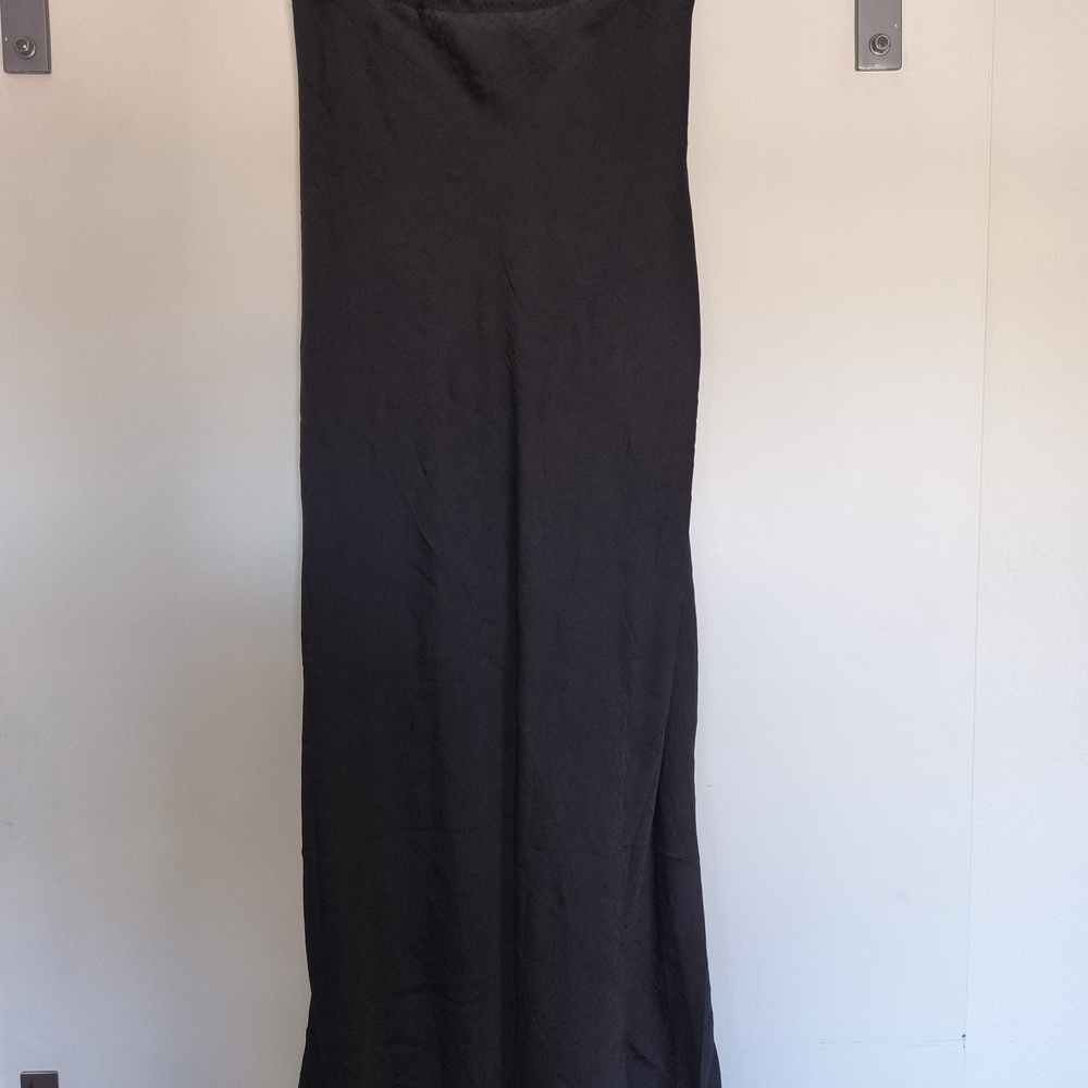 H&M Black Crinkle Maxi Skirt